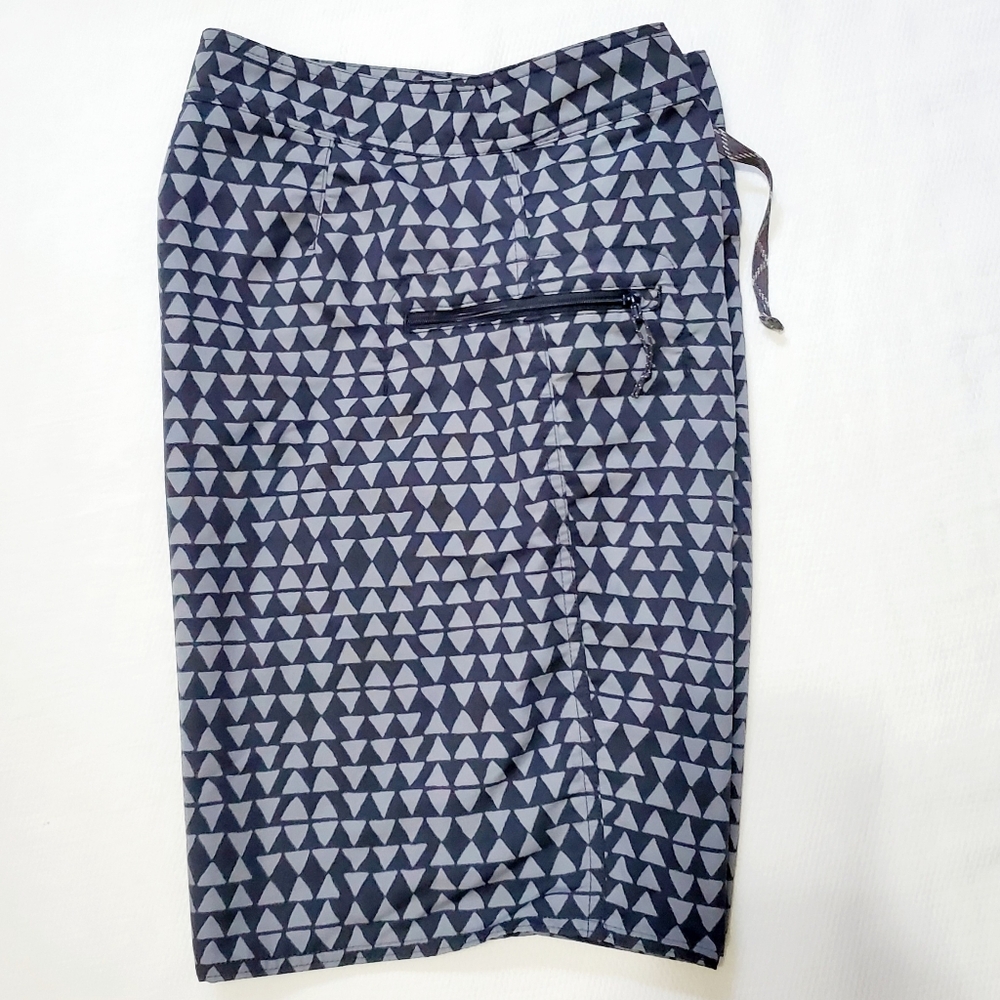 Patagonia Wavefarer Board Shorts Ikat Block Gorge Gray Print 29 Waist